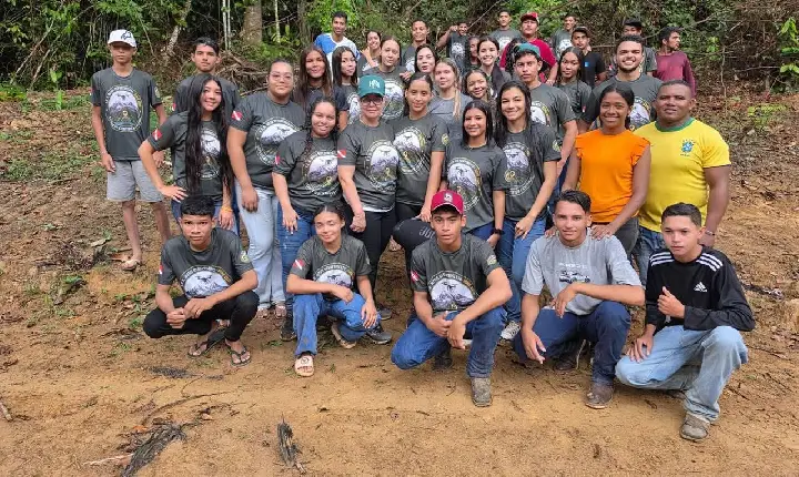 Alunos de Novo Repartimento desbravam a Serra da Fumaça em expedição científica
