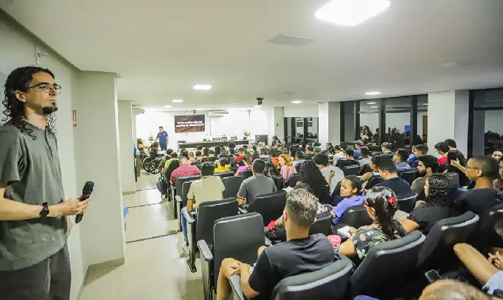 Aulões gratuitos fortalecem preparação de estudantes para o vestibular em Canaã dos Carajás