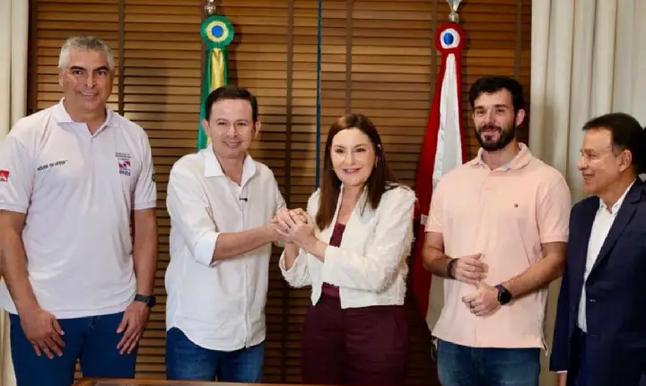 Bannach garante investimento de R$ 3 milhões para pavimentação de 2 km de vias