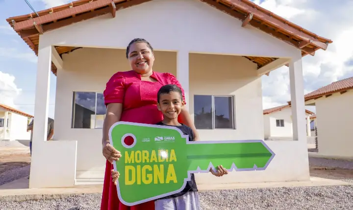 Canaã dos Carajás avança na habitação com assinatura de ordem de serviço para 464 casas
