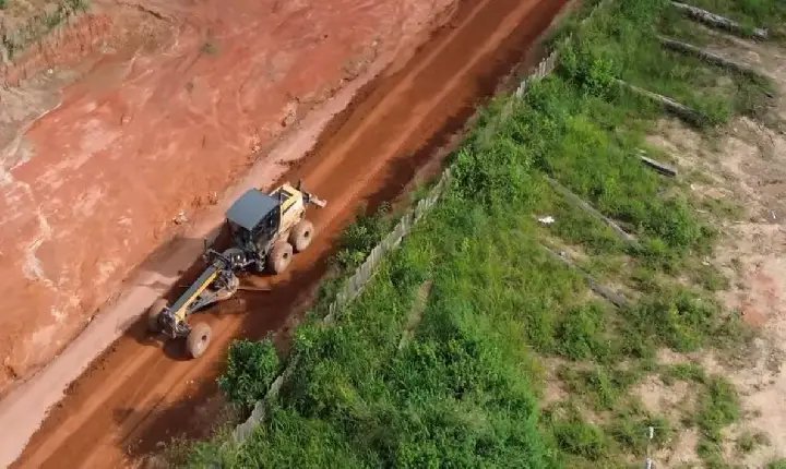 Com força-tarefa na infraestrutura, gestão Valdir Lemes revitaliza vicinais de Novo Repartimento