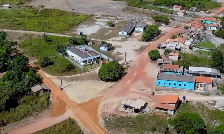 Comunidade 5 Irmãos recebe serviços de infraestrutura em Goianésia do Pará
