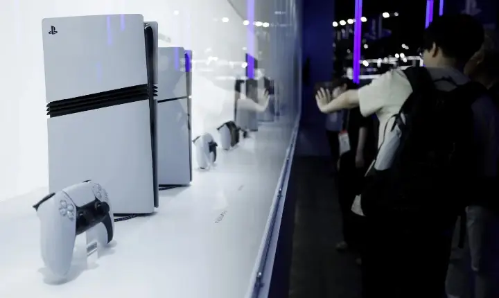 Crise dos chips e uso de IA faz Sony aumentar preço global do PS5