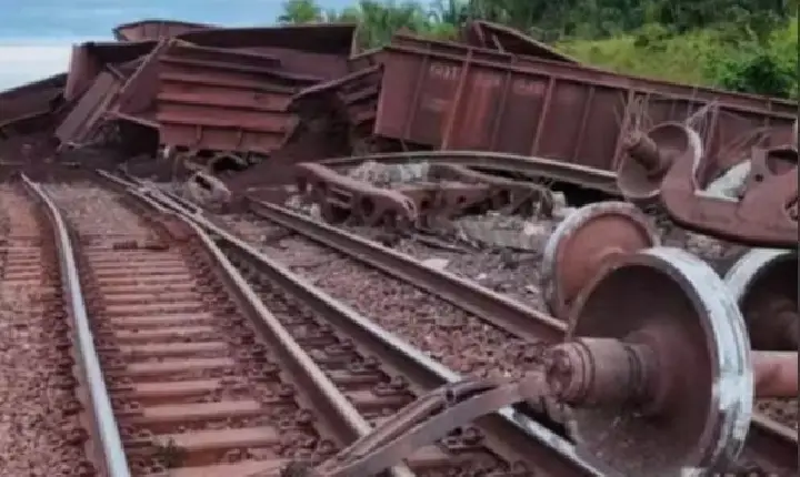 Descarrilamento de trem de minério provoca suspensão de viagens entre Parauapebas e São Luís