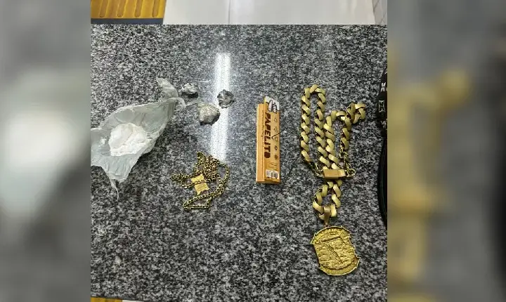 Dupla em moto furtada alega à PM que pó suspeito é creatina em Canaã dos Carajás