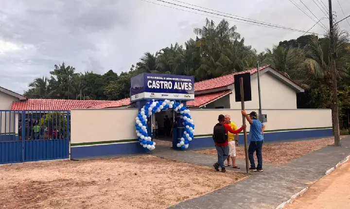Escola Castro Alves é ampliada e reinaugurada na Vila das Crioulas, em Breu Branco
