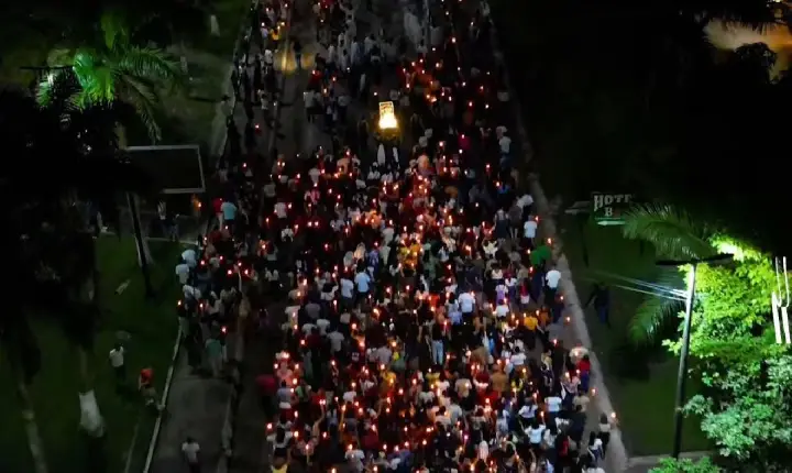 Fiéis vão às ruas de Goianésia do Pará para receber imagem de São Miguel Arcanjo