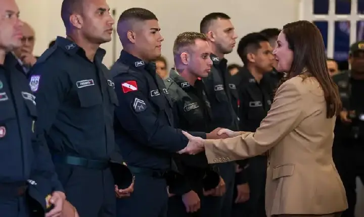 Governadora Hana Ghassan homenageia e promove militares por atos de bravura