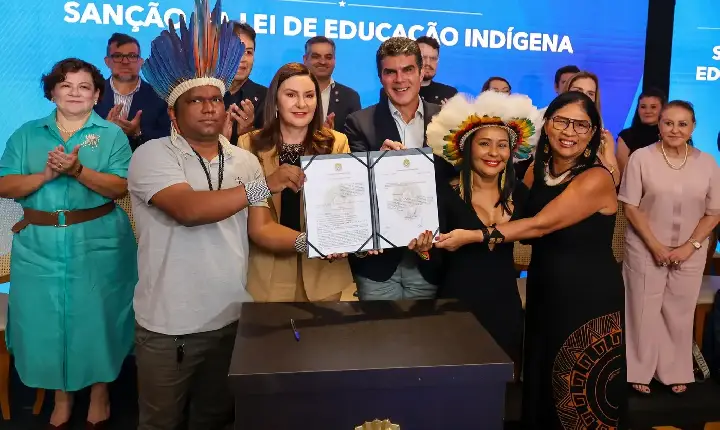 Governadora Hana Ghassan sanciona lei inédita da Educação Escolar Indígena no Pará