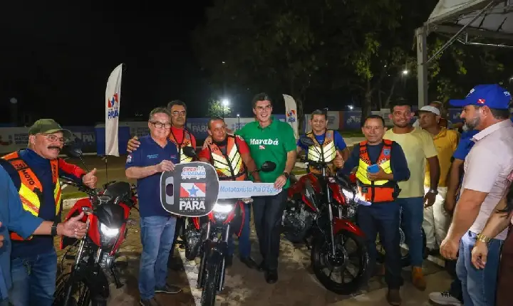 Governo do Pará fortalece trabalho de mototaxistas com entrega de motocicletas em Marabá