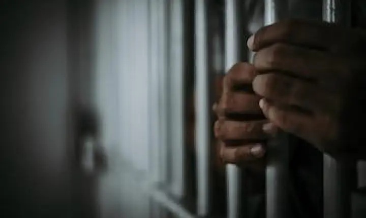 Homem é preso por tráfico de drogas e corrupção de menor em Jacundá