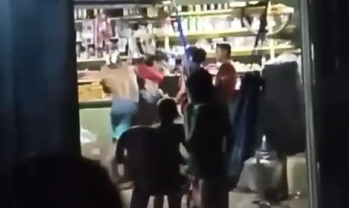 VÍDEO: Mulher é agredida pelo companheiro em bar de Moju