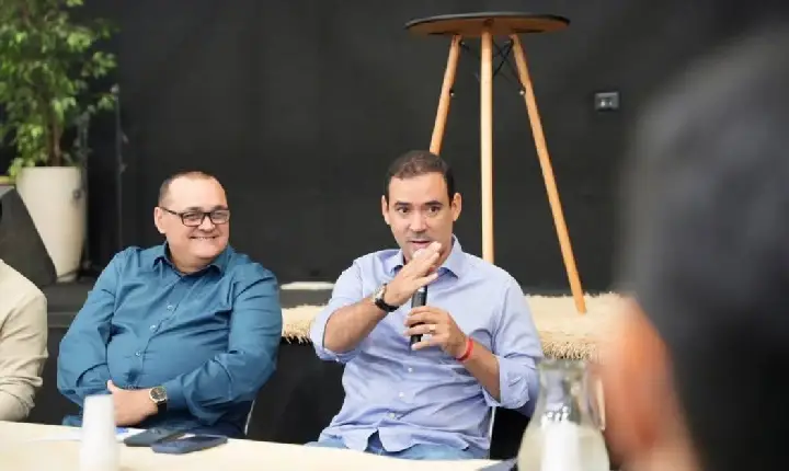 Na disputa pelo Palácio Araguaia, Vicentinho amplia ponte com lideranças evangélicas