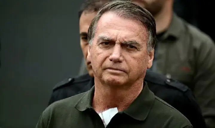 Polícia Federal apreende espingarda registrada em nome de Jair Bolsonaro