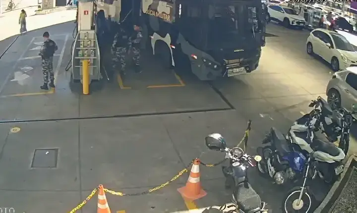 Policial dispara arma acidentalmente durante abastecimento em posto de combustíveis de Belém