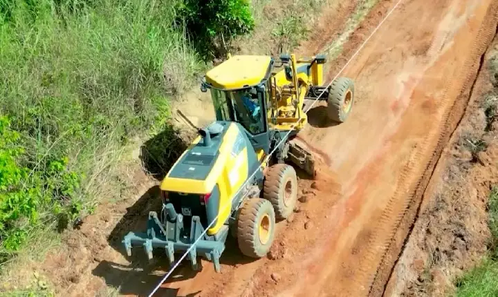 Prefeitura de Goianésia do Pará acelera recuperação de vicinais na zona rural