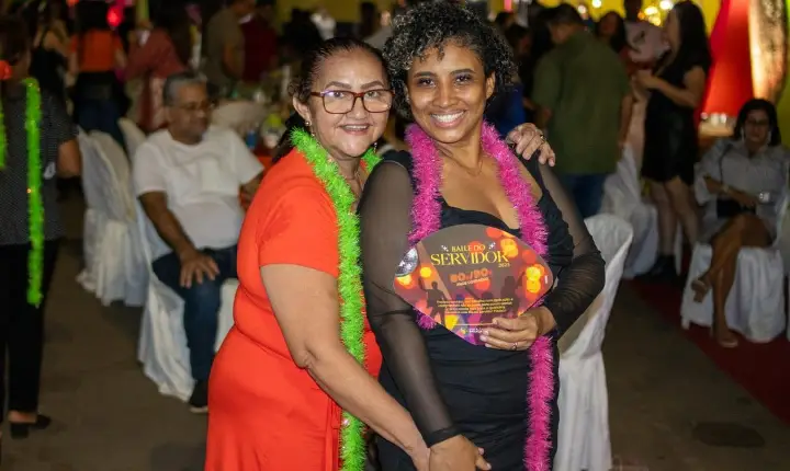 Prefeitura de Parauapebas realiza baile retrô para homenagear servidores públicos