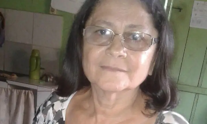 Professora é encontrada morta com faca cravada no peito em Juruti