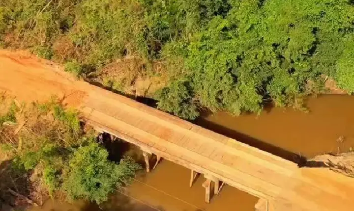 Redenção: Dr. Rener e Evilázio Chaves entregam ponte recuperada na Colônia Novo Projeto