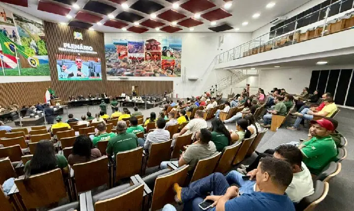 Sessão da Câmara de Canaã dos Carajás aborda infraestrutura, saúde e educação