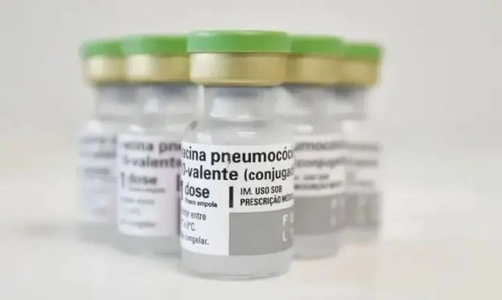 SUS passa a oferecer nova vacina que dobra proteção infantil contra pneumonia e meningite