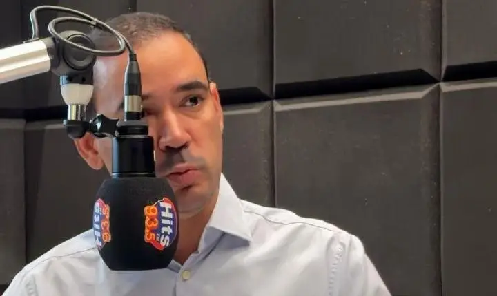 Vicentinho rebate polêmica com jornalista e defende imagem de autenticidade