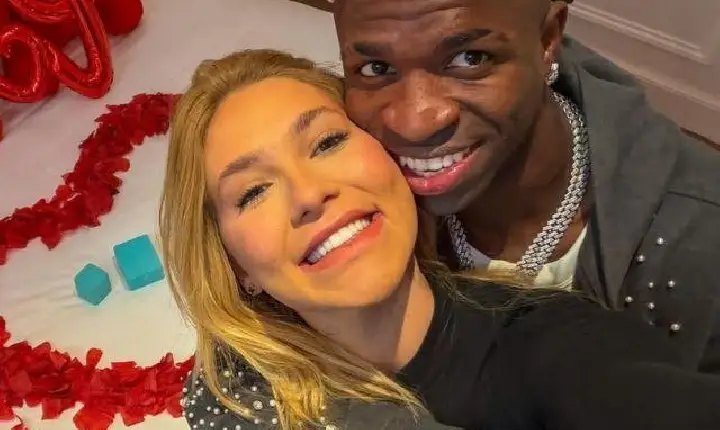 Virginia Fonseca anuncia fim de relacionamento com Vinicius Jr