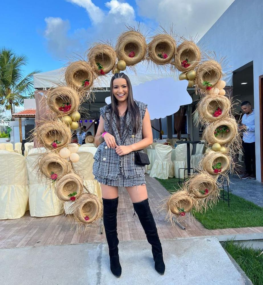 Mulher: 25 ideias de looks para você arrasar no Canaã Cidade Junina