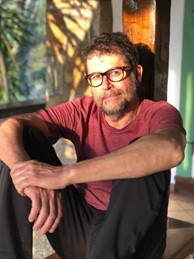 Marçal Aquino, escritor e roteirista de cinema, é presença confirmada no 4º FLACC