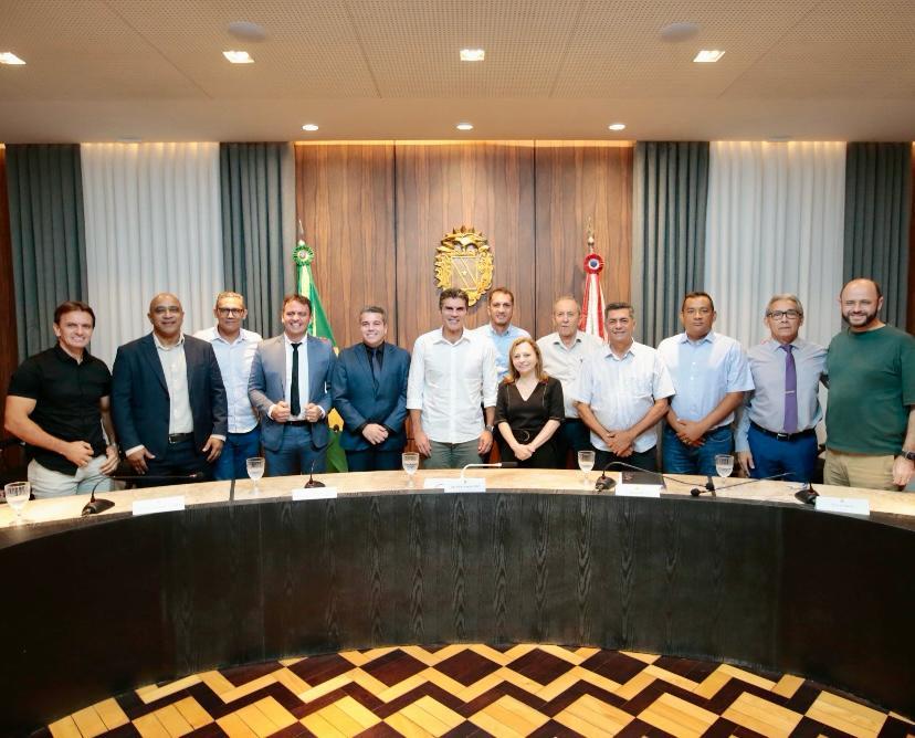 Prefeito Valdir Lemes se reúne com governador e pede conclusão de obras em Novo Repartimento