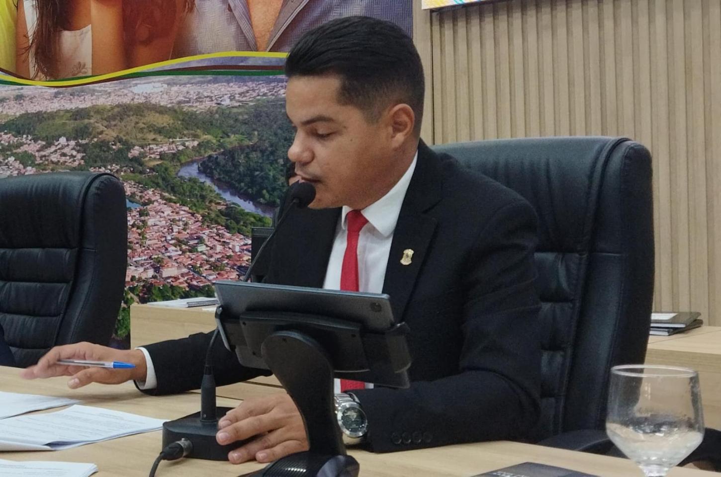 Briga continua: Aurélio e Zé do Bode retomam discussão na Câmara de Parauapebas