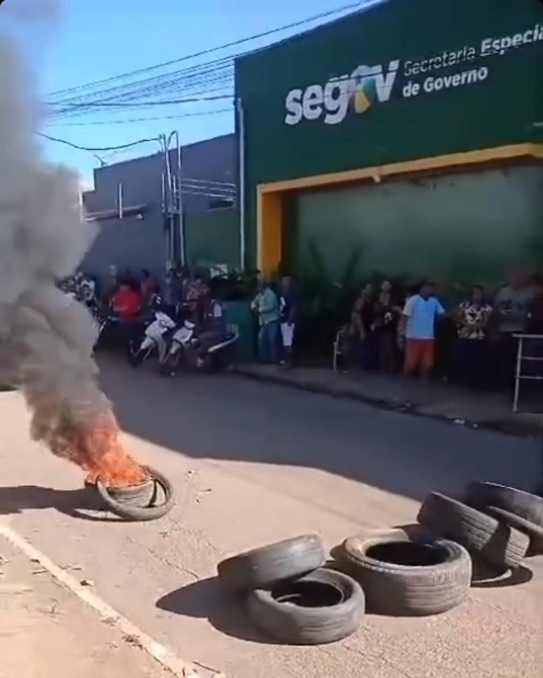 Gestão Darci: Protesto em frente a SEGOV termina em confusão