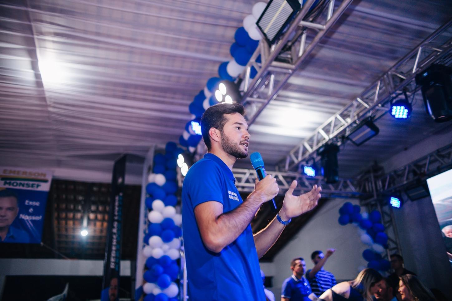 Gabriel Salomão registra candidatura para disputa eleitoral em Redenção