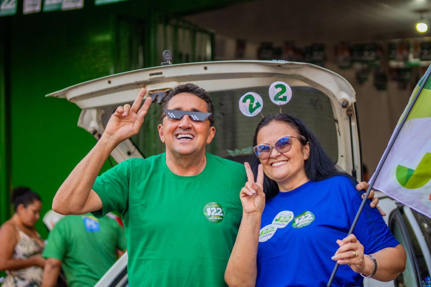 Jeová Andrade e Léia Sampaio inauguram Comitê Central do PL