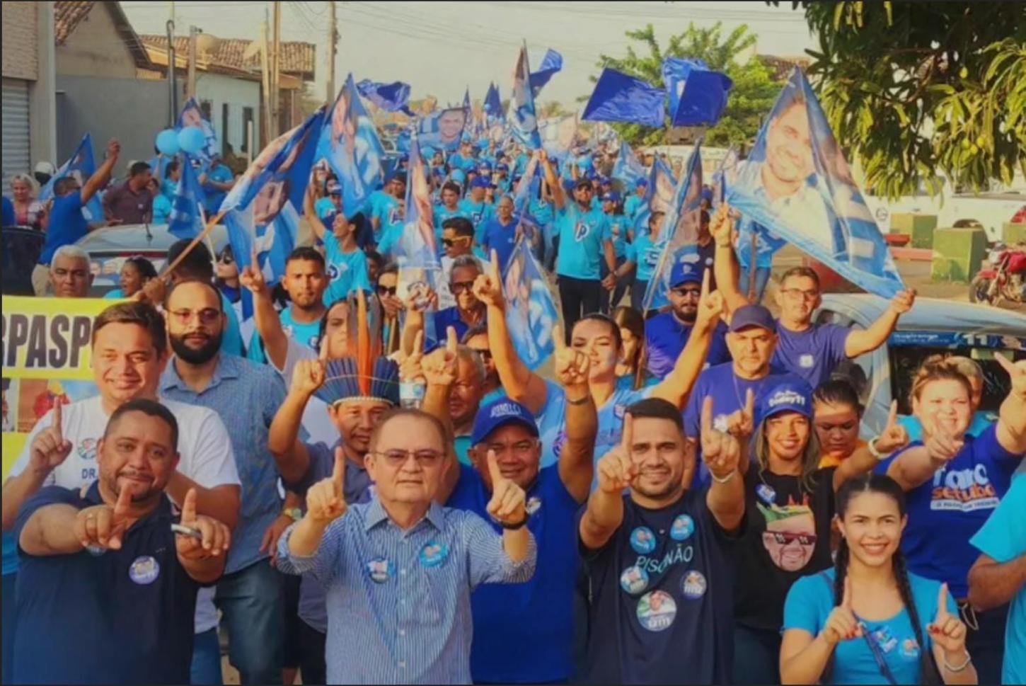 Itupiranga: Senador Zequinha Marinho declara apoio a Wagno Godoy durante passeata no Piscinão