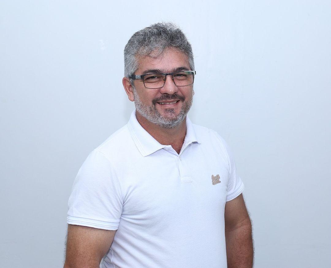 Ivanildo Rego, candidato a vice prefeito de Goianésia do Pará, é internado em hospital de Tucuruí