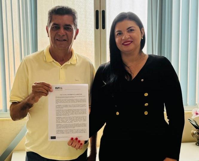 Novo Repartimento: Valdir Lemes assina pacto pela infância e juventude do MPPA