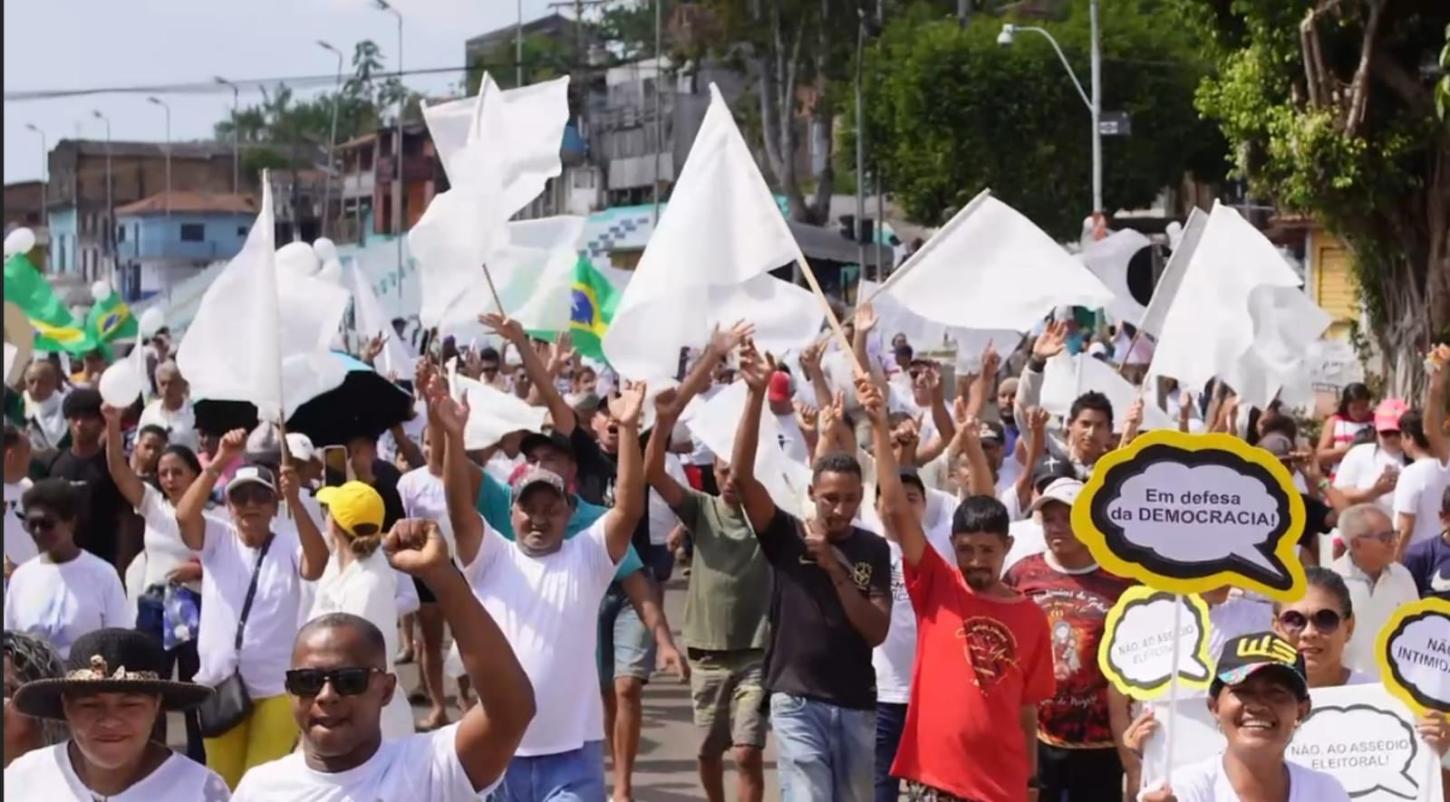 Por eleições limpas, população de Tucuruí sai as ruas pedindo democracia