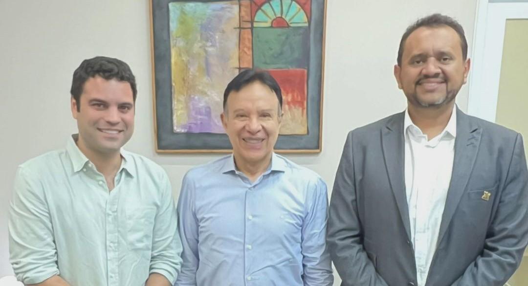 Dr. Rener constrói parcerias para o desenvolvimento e protagonismo de Redenção