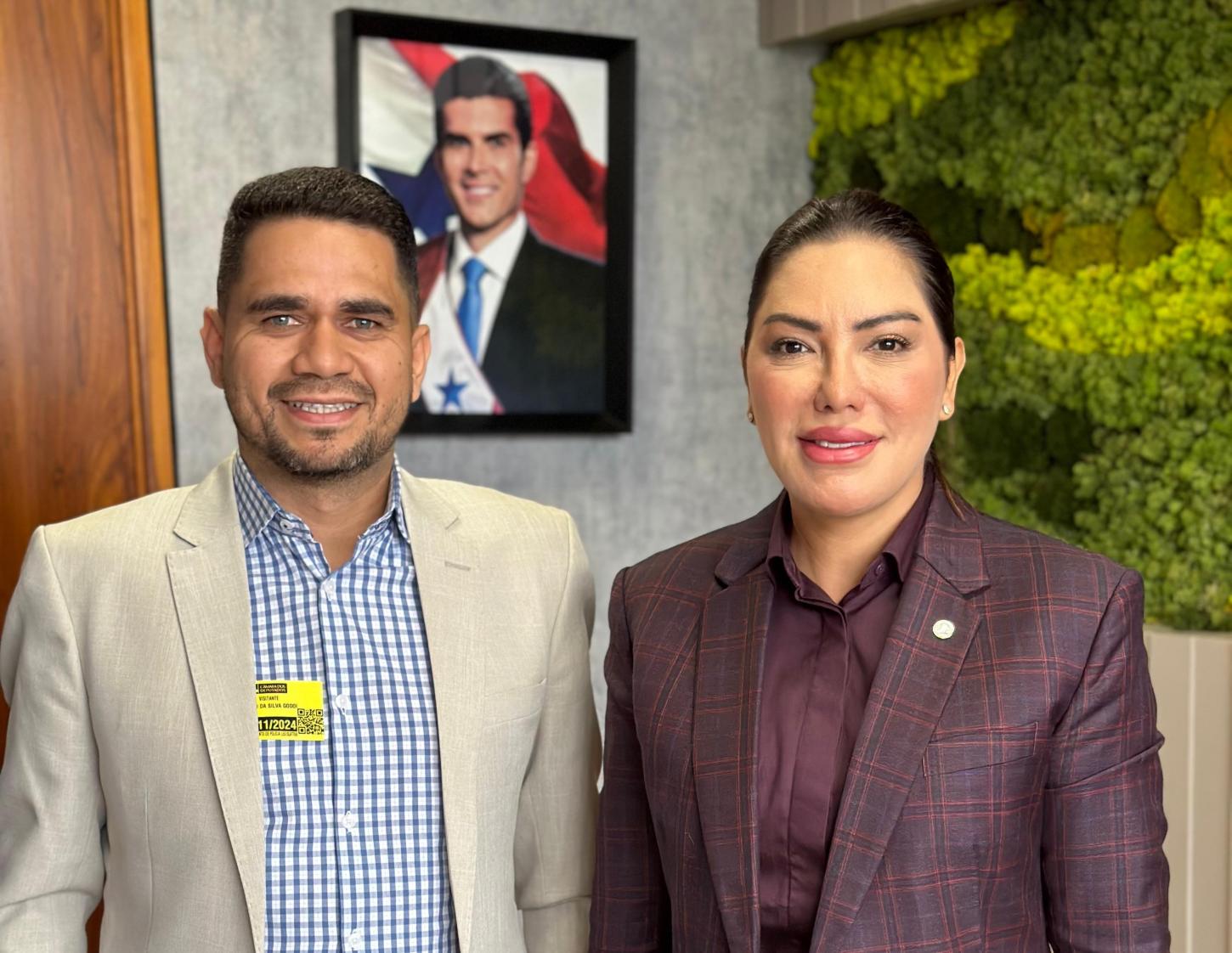 Prefeito Godoy se reúne com deputada Renilce Nicodemos