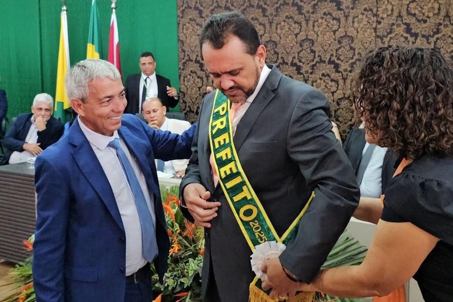 Dr. Rener é empossado prefeito de Redenção