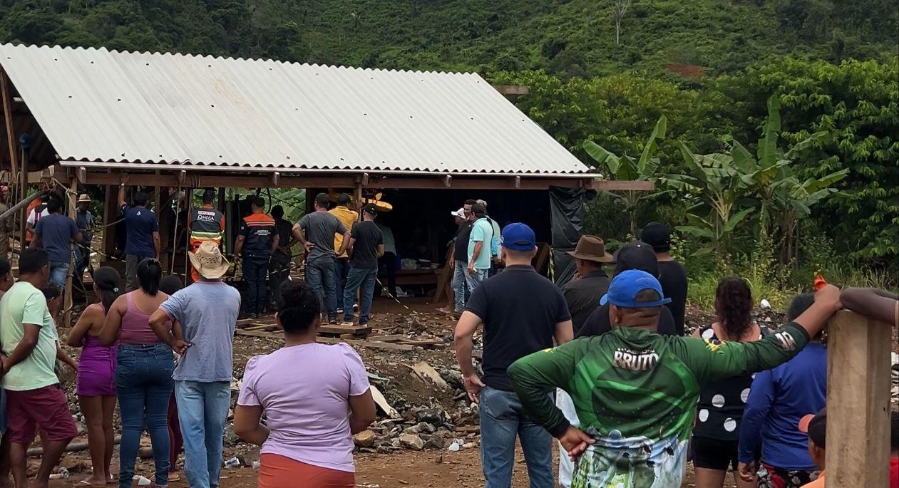 Prefeitura de Canaã auxilia no resgate dos garimpeiros soterrados na mina em Nova Jerusalém