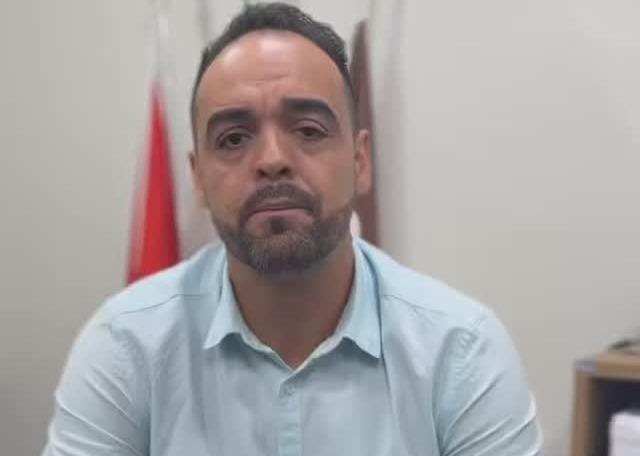 Vídeo: Aurélio Goiano anuncia decisão de servidora investigada por fraude em concurso público de Parauapebas