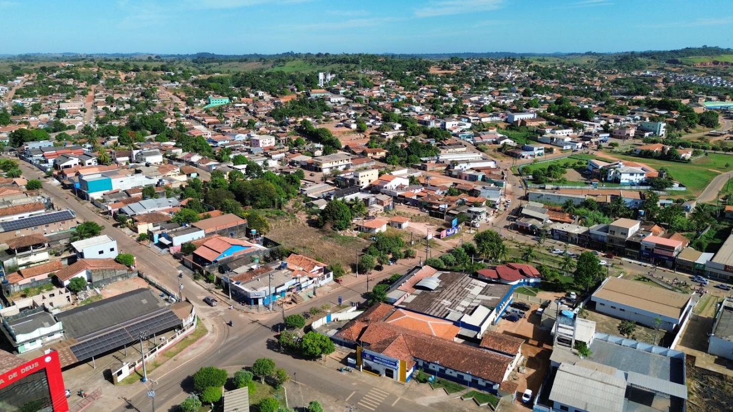 Articulação de Valdir Lemes garante 100 casas populares para Novo Repartimento