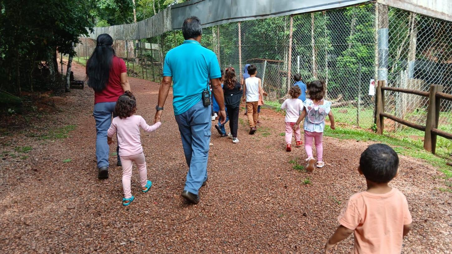 Crianças do Acolhimento Institucional Esperança ganham dia de lazer em Parauapebas