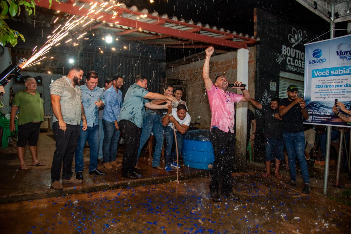 Prefeitura de Parauapebas leva água encanada e regularização fundiária para o Bairro Tropical