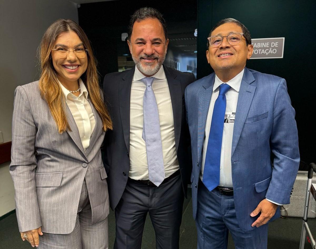 Prefeita Josemira Gadelha é eleita pela 3ª vez vice-presidente da Amig Brasil
