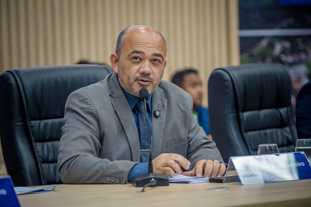 Vereador Michel Carteiro propõe avanços nas áreas de urbanismo e educação em Parauapebas