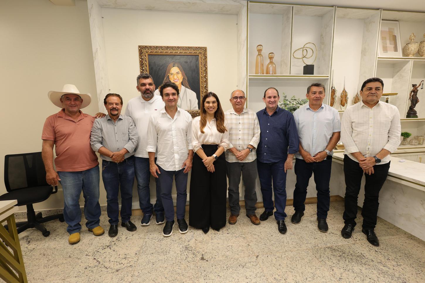 Ministro Celso Sabino visita Canaã para estreitar laços com Josemira e aliados do União Brasil