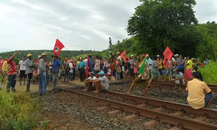 O trem parou de novo! MST ocupa Estrada de Carajás nesta quinta-feira (22)